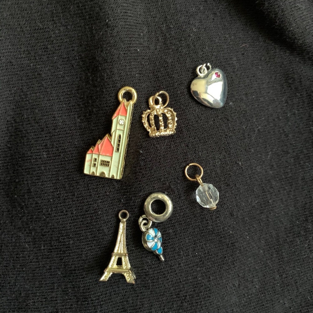 LOT OF 6 Random Charms Pendants